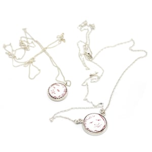 Image of MY EYES ARE CLOSED SO YOU DON´T SEE ME