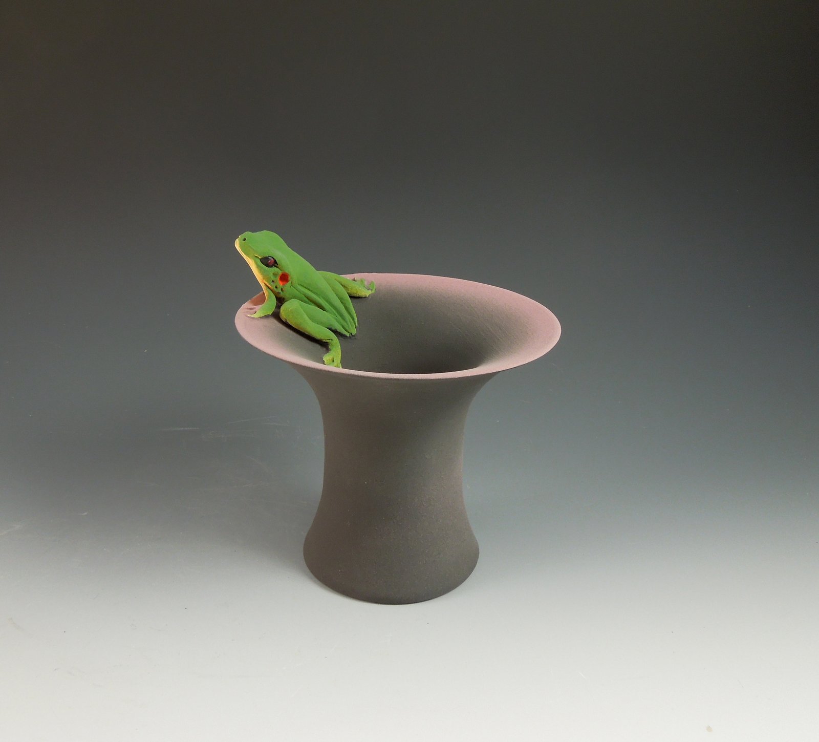 frog clay bowl