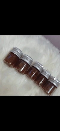 Oats and Honey Lip Scrub