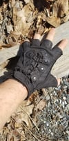Wastlander Fingerless Gloves