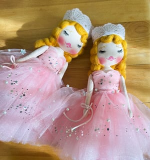 Image of Glinda Inspired Small Art doll 