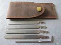 Image 3 of Comb Pick Set End Of Line