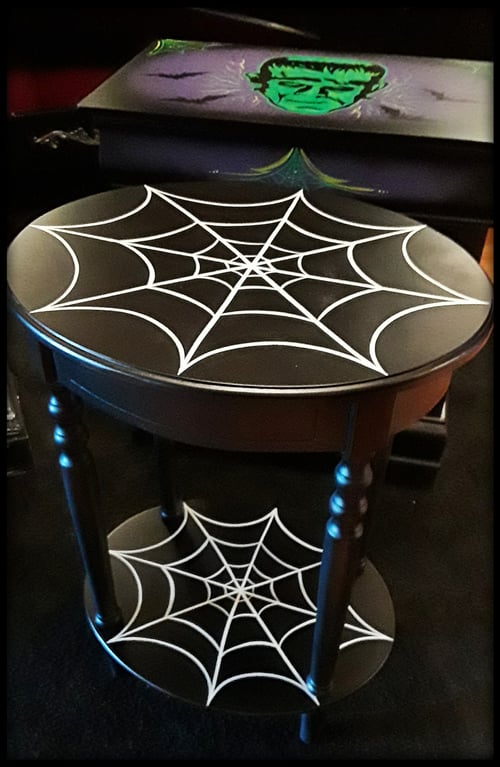 Image of B&W Webbed Accent Table