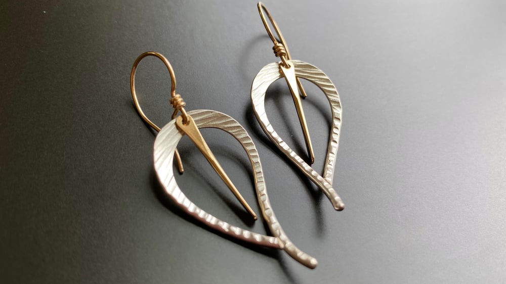 Image of Small Open Leaf Earrings