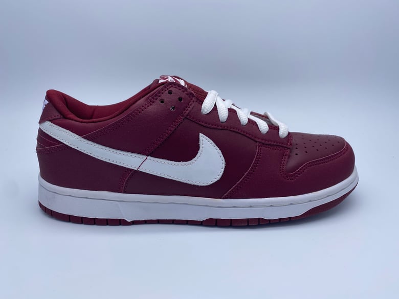 Image of NIKE DUNK LOW PRO B