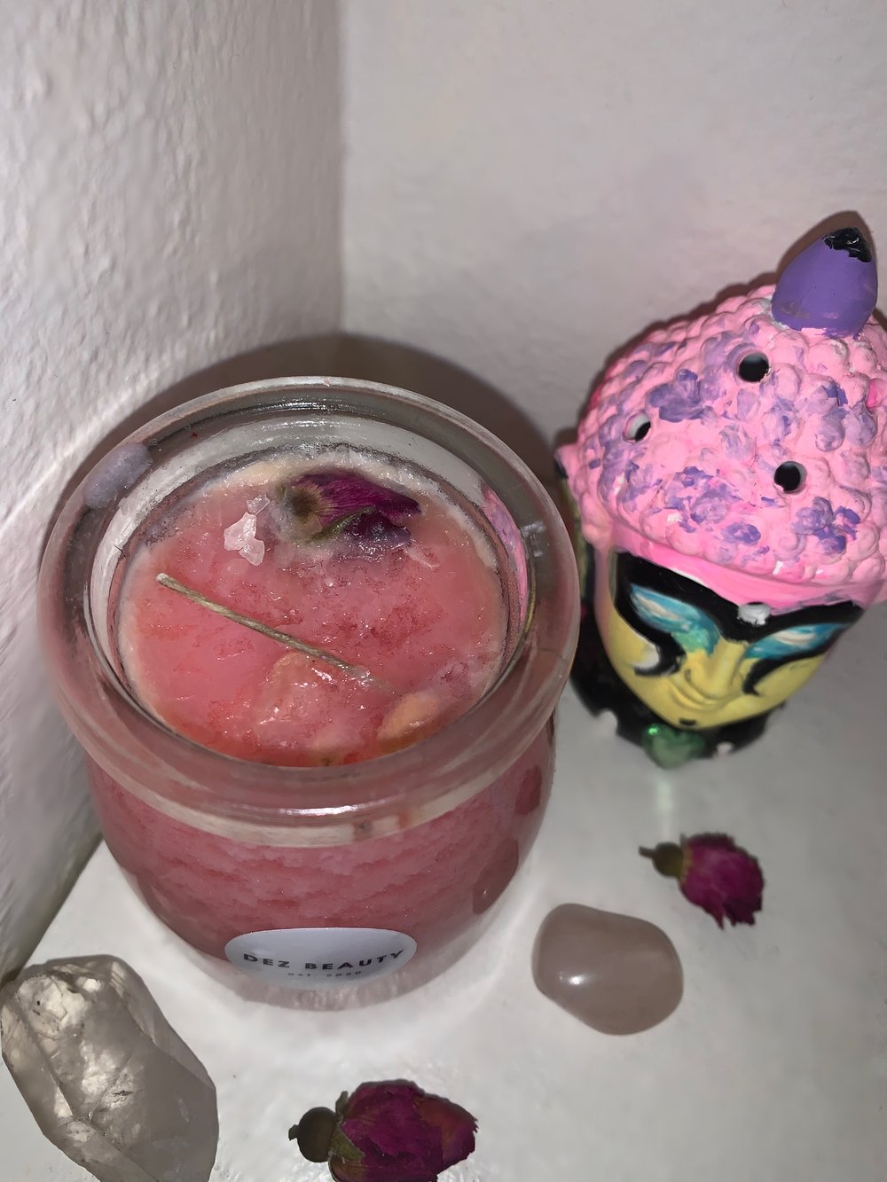 Image of GRAPEFRUIT COCONUT ROSÈ w/ Rose Quartz CANDLE