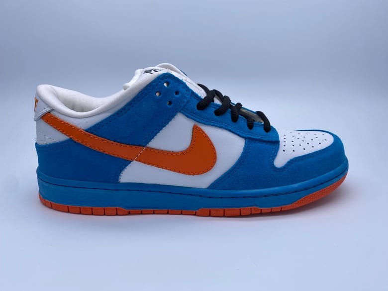 Image of NIKE DUNK SB EMB "BRASIL SERIES"