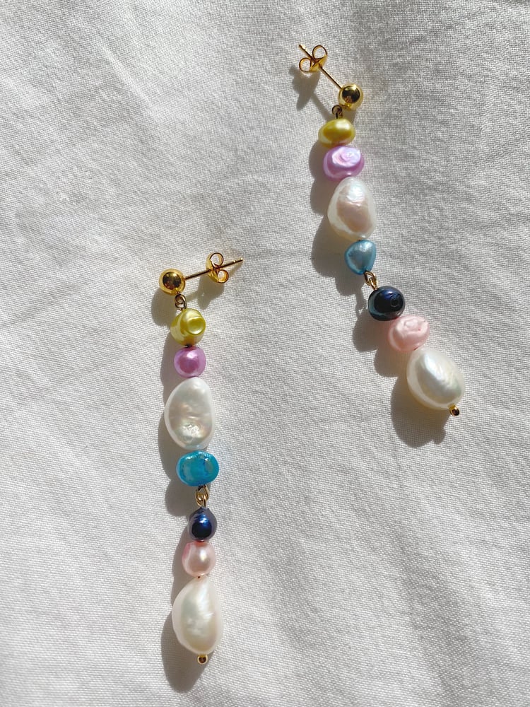 Image of Pastel Pearly Earrings 