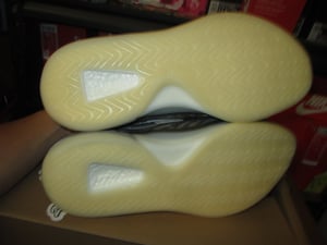 Image of adidas Yeezy QNTM "Barium"