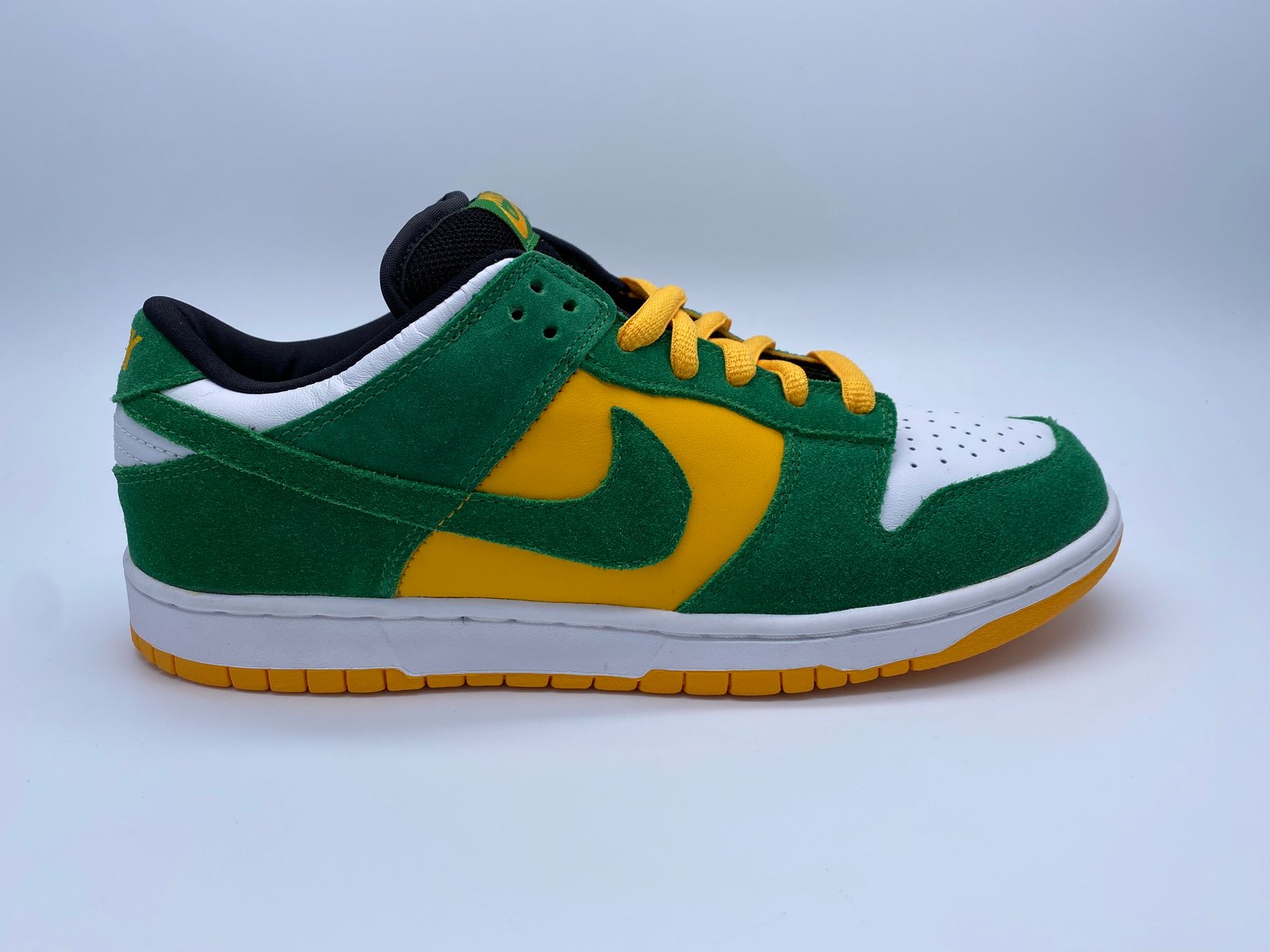 NIKE DUNK LOW PRO SB "BUCKS" | Shawnyboy Specials