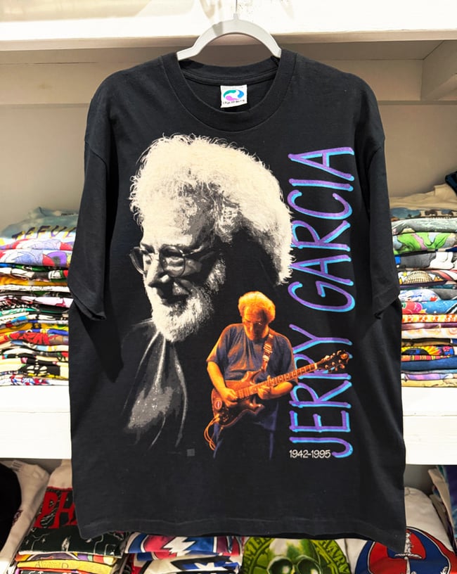 Jerry Garcia 1995 Remembrance T-Shirt — Size XL
