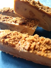 Caramelised Biscuit and White Chocolate Fudge 
