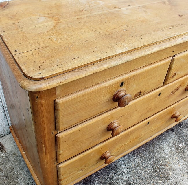 Commode anglaise