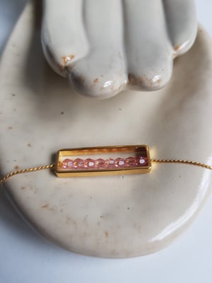 Image of Ana. Collar corto con cristales de Swarovski.