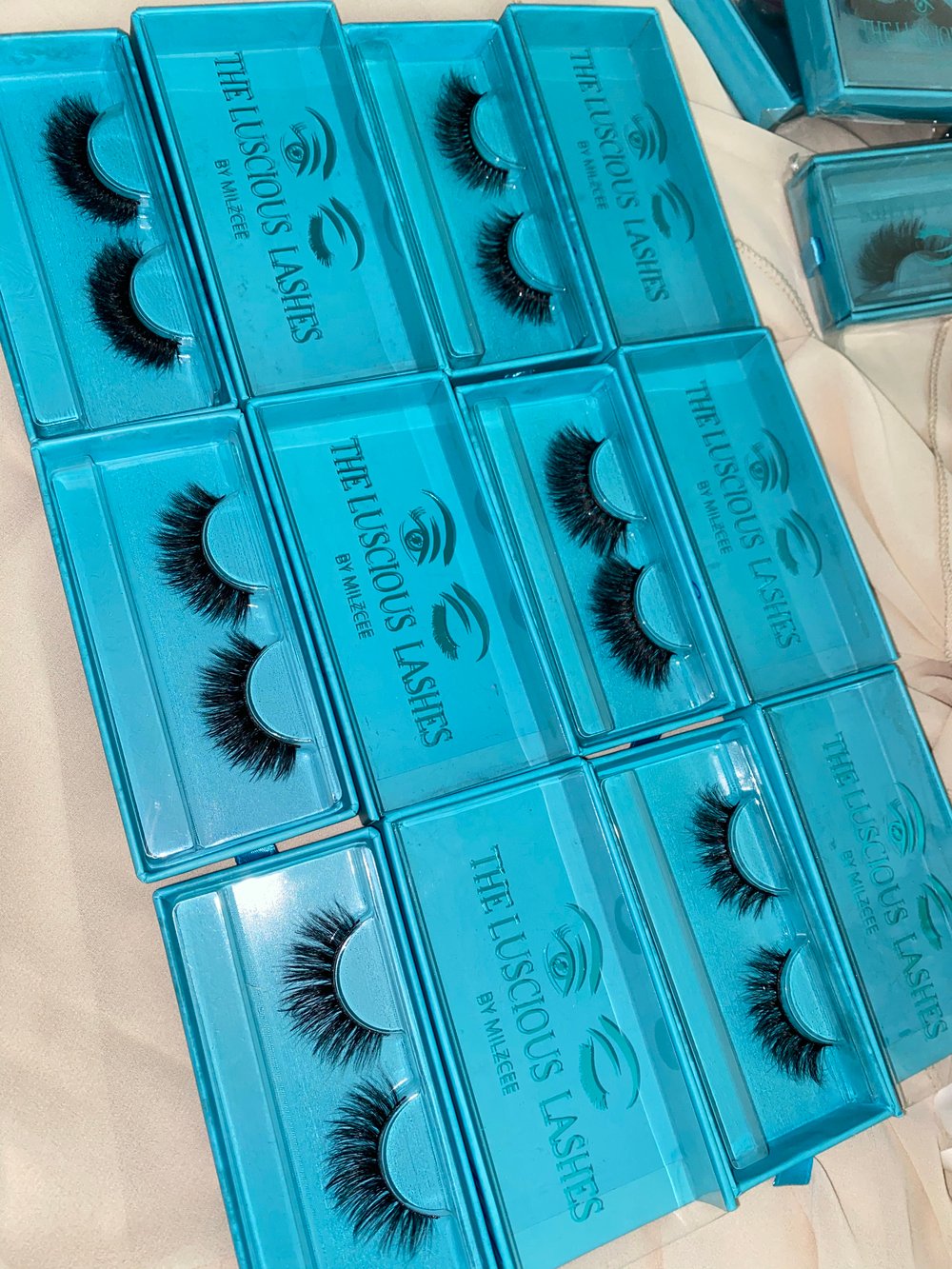 Image of luscious Lashes 2nd edition 