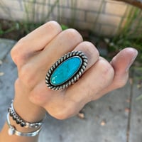Image 2 of KINGMAN TURQUOISE. SIZE 8