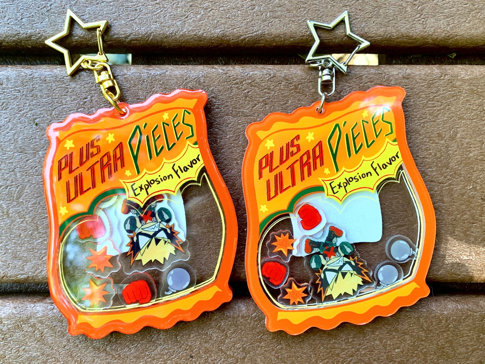 $4 SPECIAL 'Plus Ultra Pieces!' Shaker Charm | leggydeco