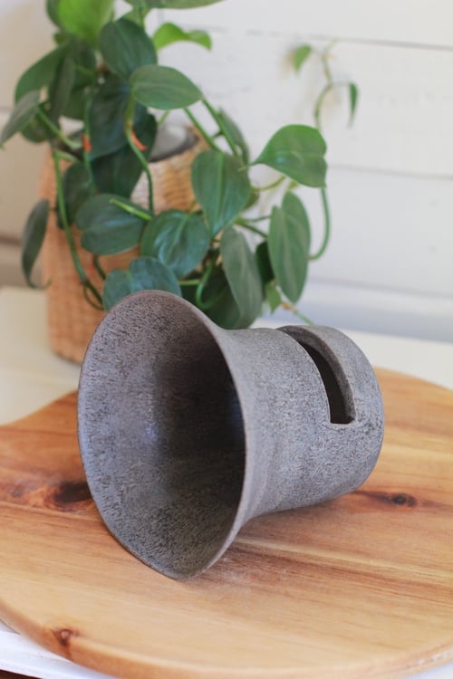 Image of Ceramic Phone Amplifier Speaker Charcoal Grey