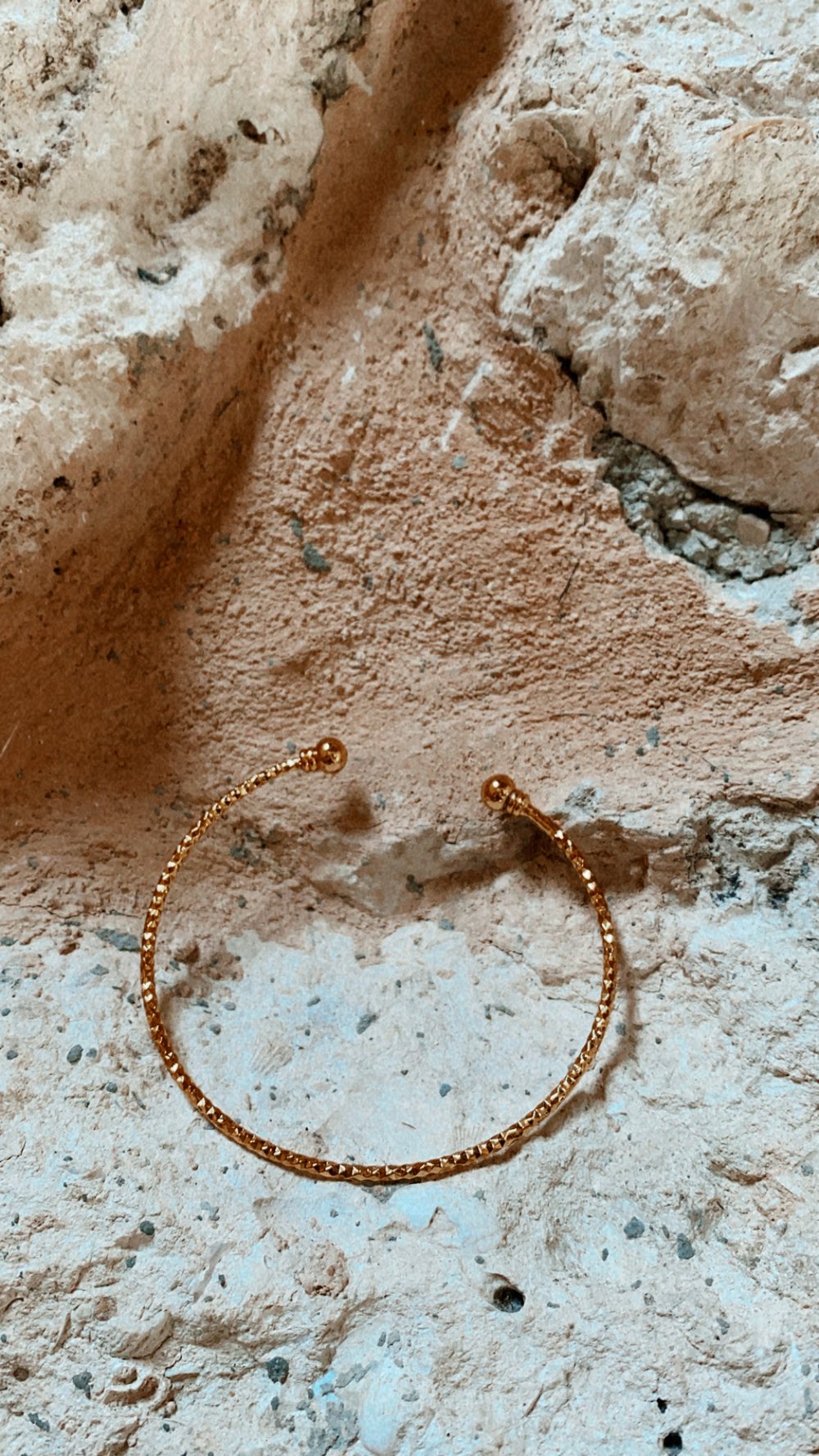 Shelly bangles 
