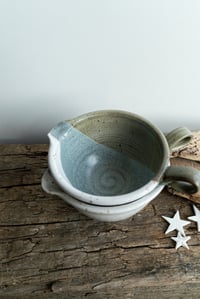 Image 2 of Pouring bowl in Seascape