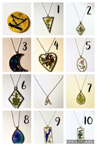 Flower/Custom necklaces