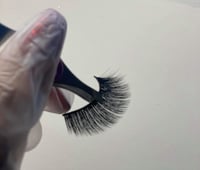 Image 2 of Doll Lashes