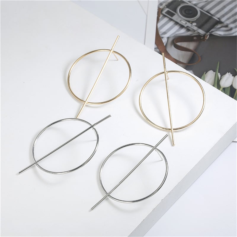 Image of Circle Hollow Earrings 