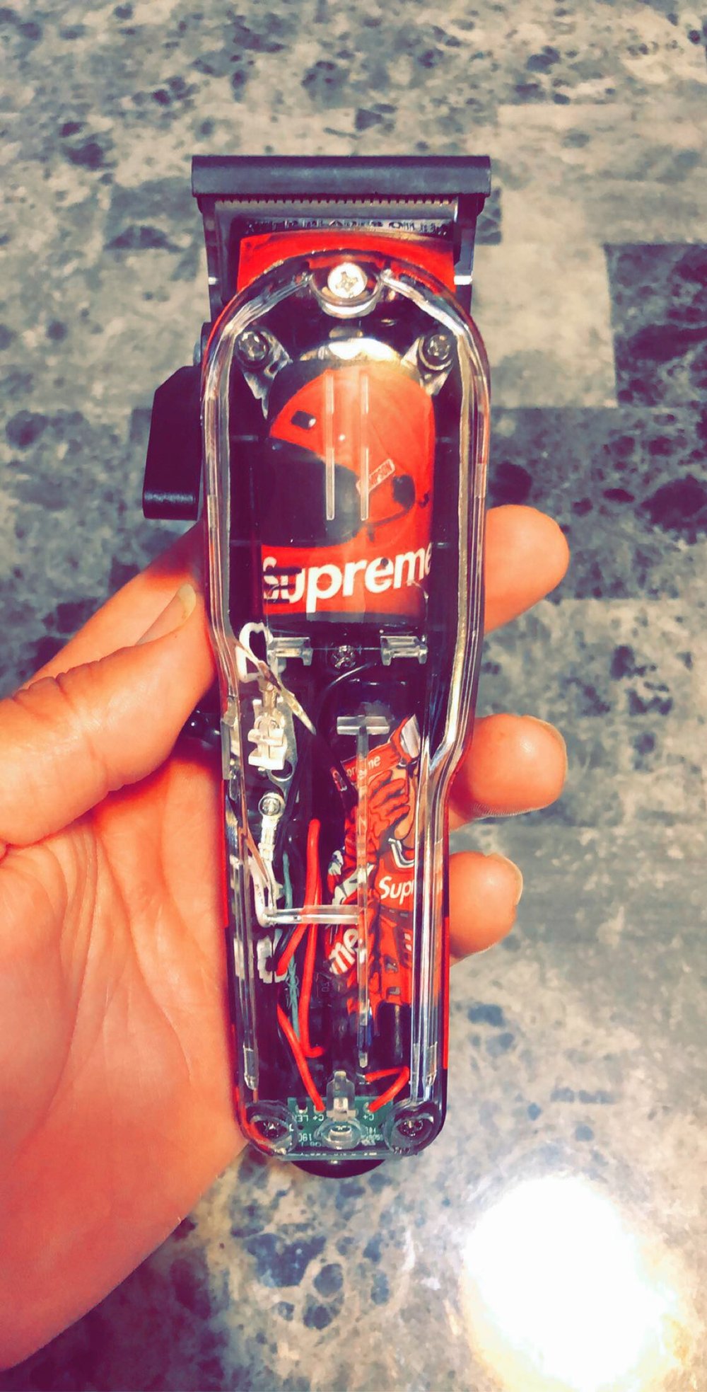 Image of Supreme machine 