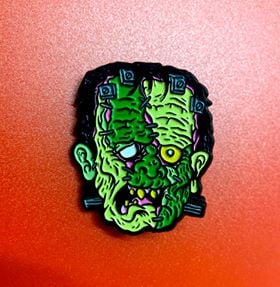 Image of Cuidao Por Ahi Head Pin