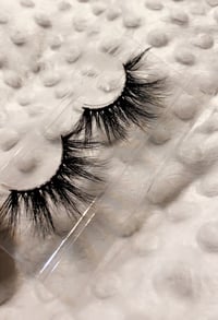 Play Bunny 25mm Mink Lashes