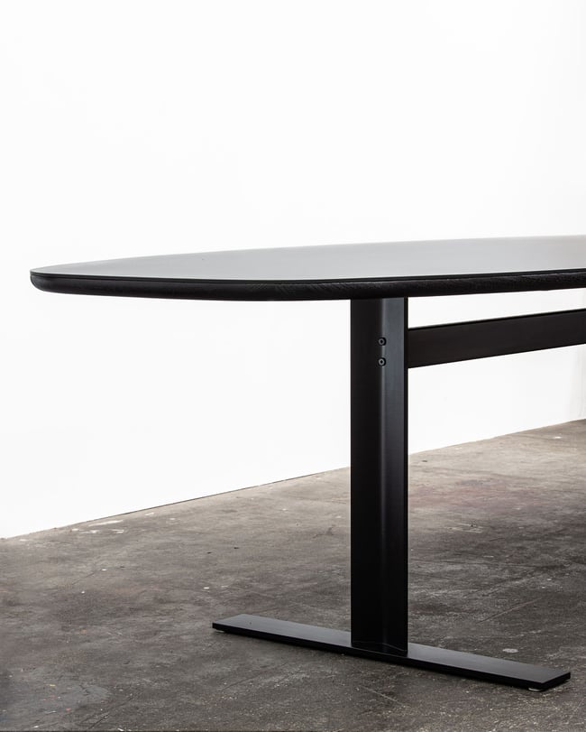 SARTEN DINING TABLE
