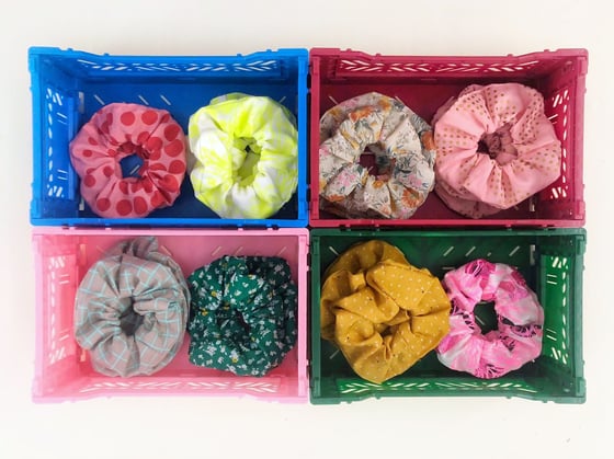 Image of SCRUNCHIES 