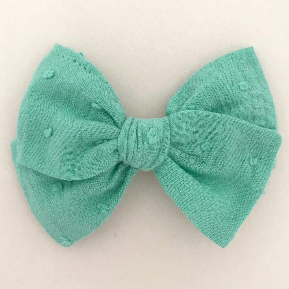 Image of Barrette voile de coton plumetis vert amande