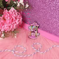 Image 2 of Hourglass Sandtimer enamel pin - skull - rainbow - creepy cute - pastel goth - lapel pin badge