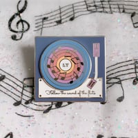 Image 1 of Pied Piper Spinning Record Pin 