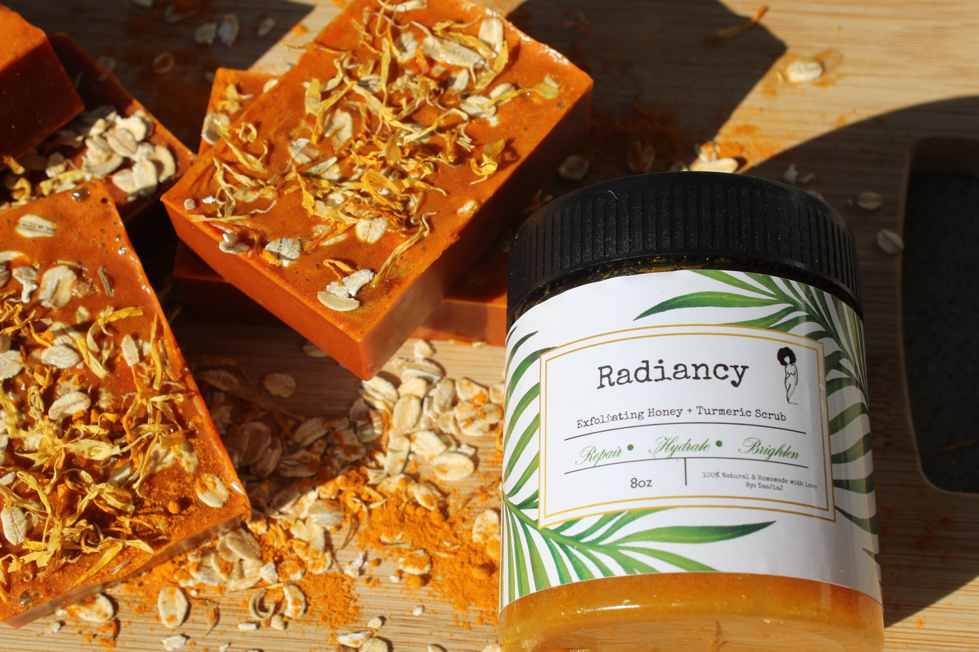 “ℝ𝕒𝕕𝕚𝕒𝕟𝕔𝕪 “ Turmeric, Honey , Lavender, Lemon Facial / Body Scrub