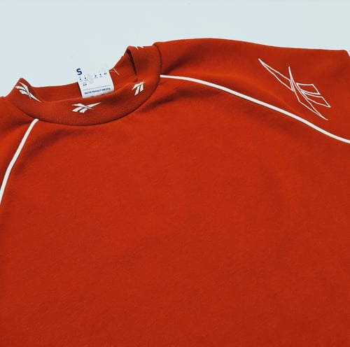 Image of Reebok "Sleeve Embroidered Logo" / Small 