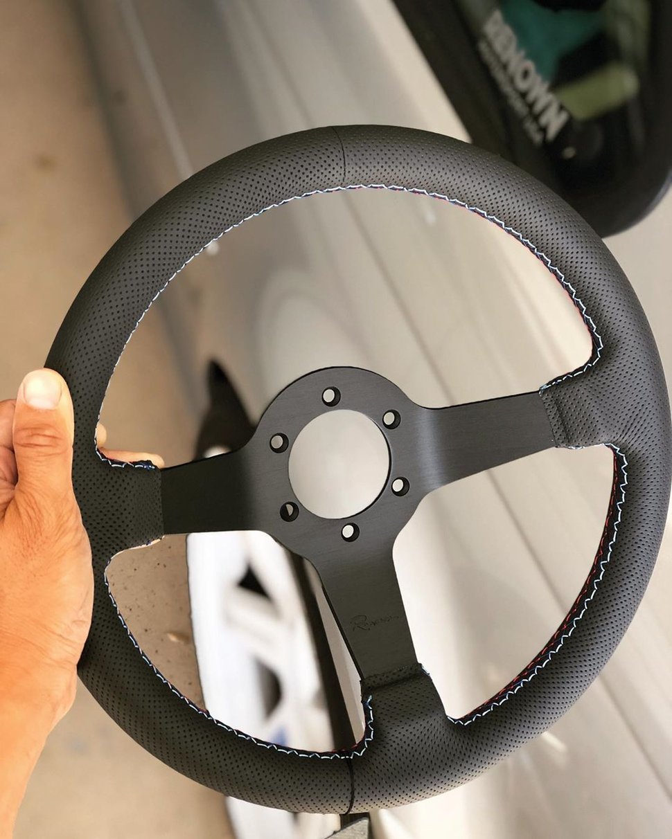 Image of NEW Renown Time Trial Motorsport Steering Wheel