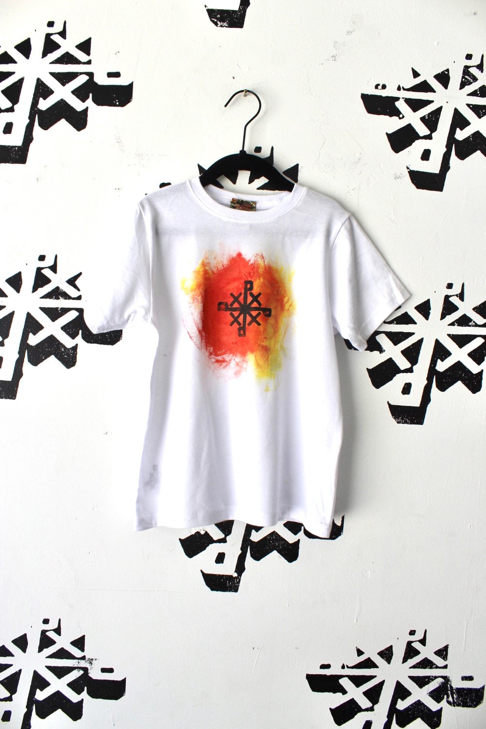 early rising tee in white 