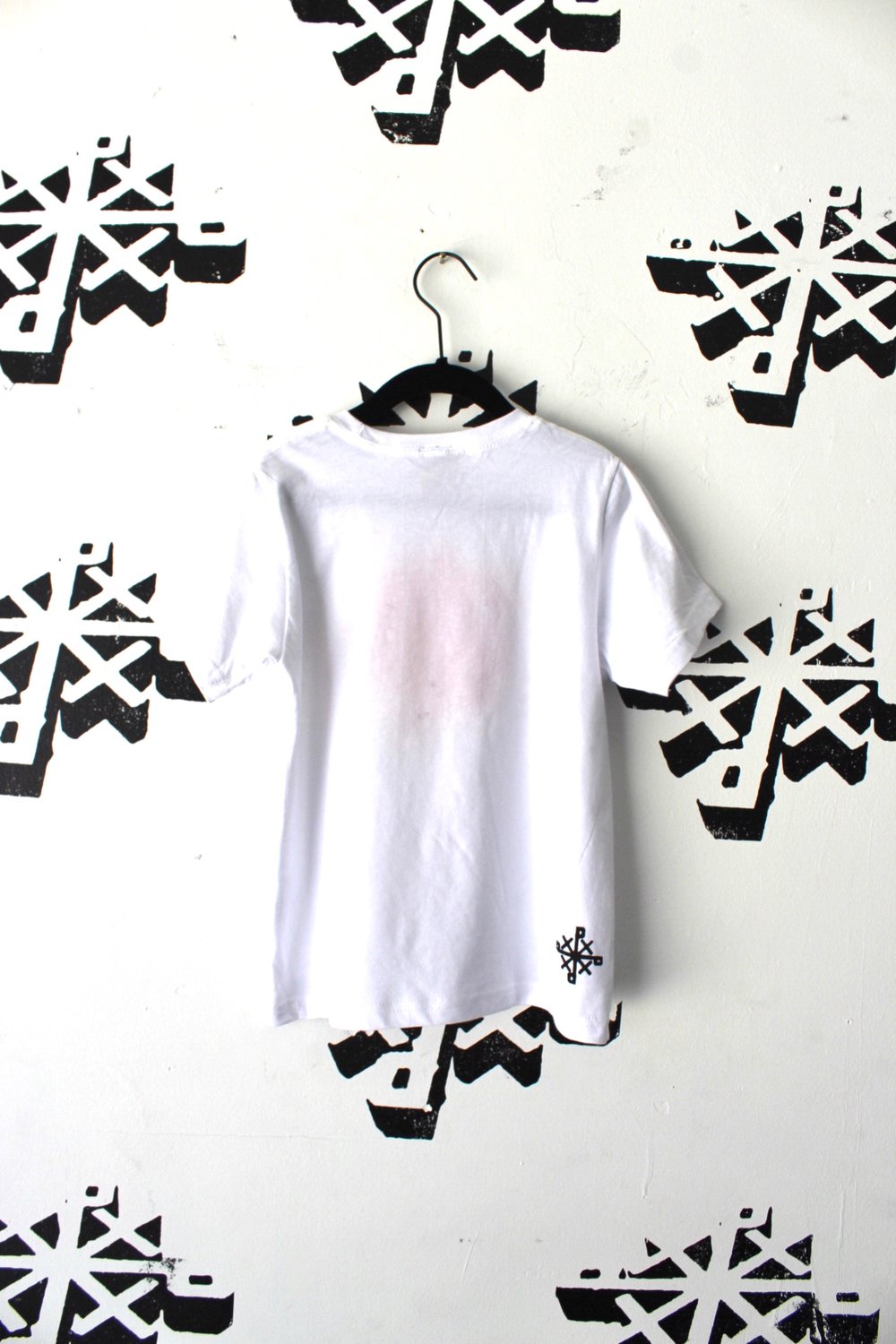 early rising tee in white 