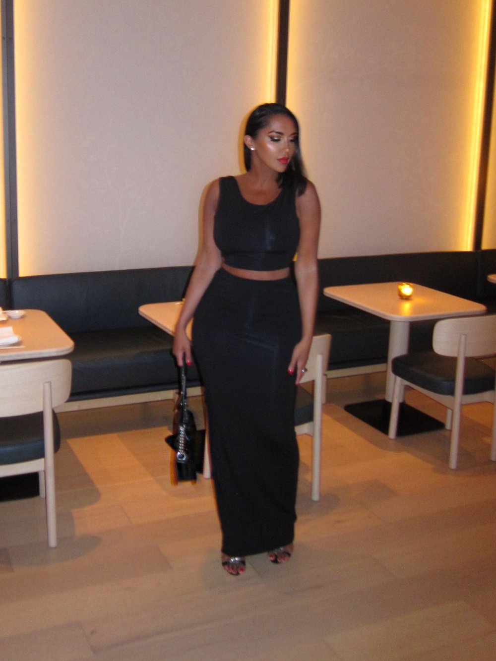 Image of BLACK DOUBLE-LINED SKIRT SET (SMALL)