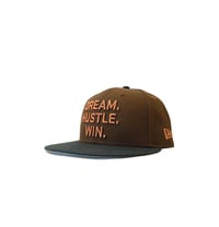 Image 2 of 2520 X NEW ERA DREAM. HUSTLE. WIN. 9FIFTY SNAPBACK - WALNUT/DARK GREEN