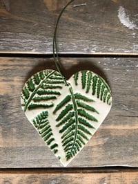 Fern leaf heart