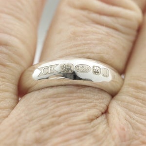 Image of extra wide feature hallmark ring (shiny)