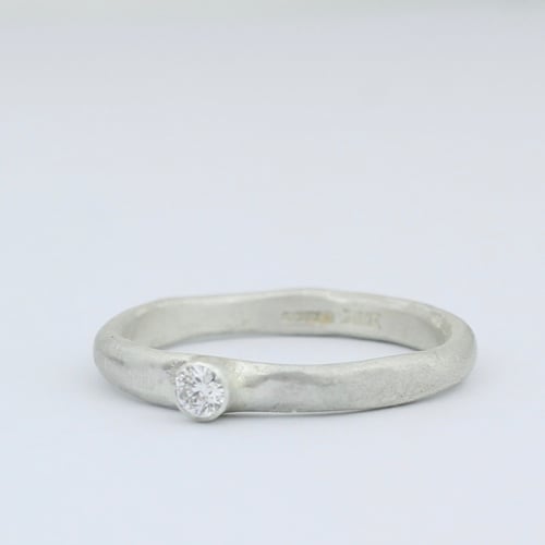 Image of THE MIDI DIAMOND RING IN SILVER