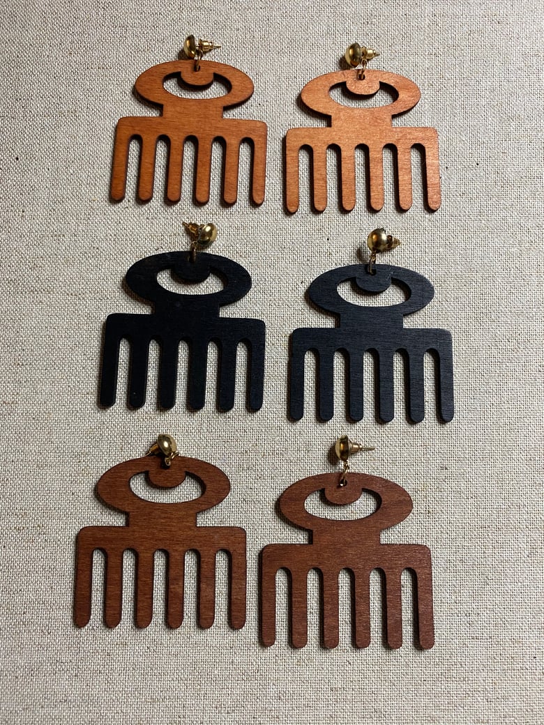 Image of Wooden Wide Comb Picks