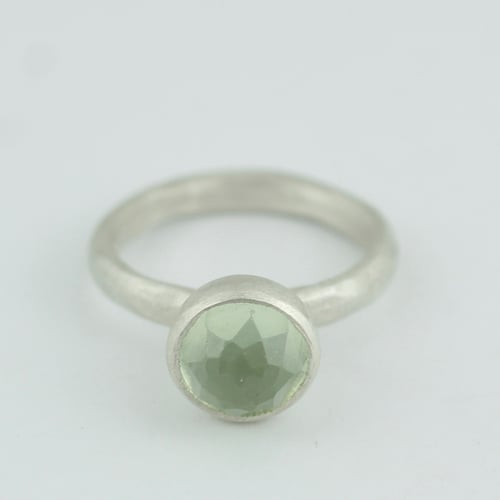 Image of Prehnite ring