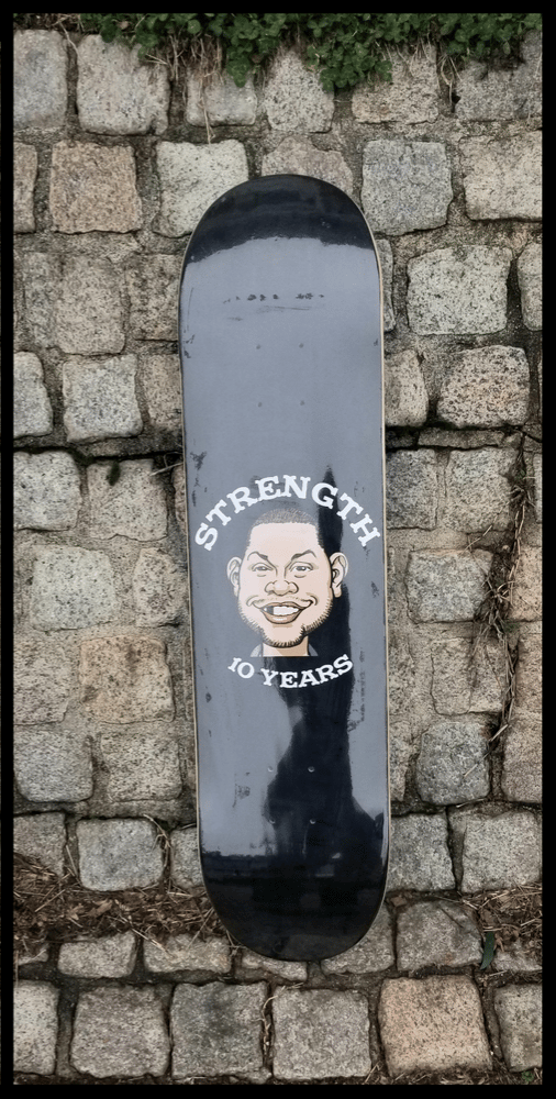 Image of Alfredo Emillio Nunez 10 Years Strength Black Deck