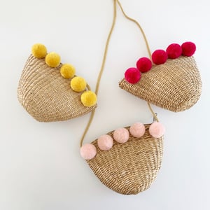 Image of Summer Pom Straw Purses