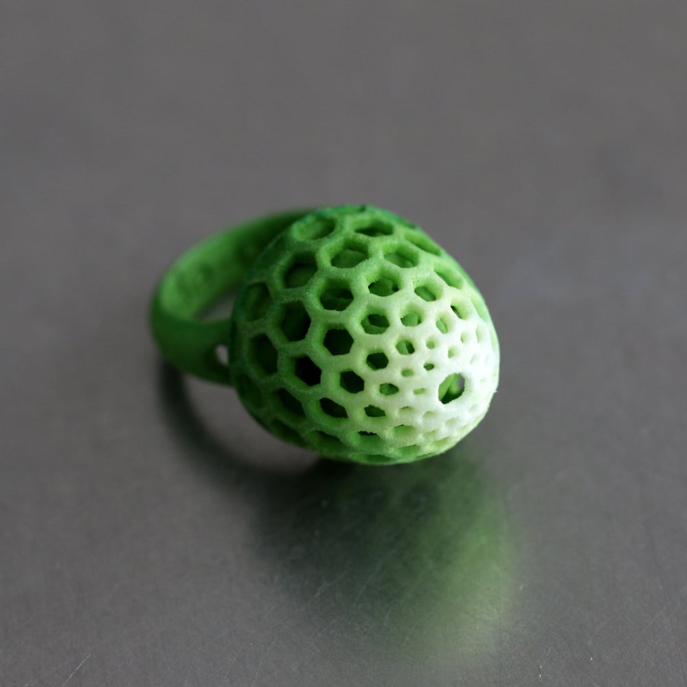 Image of 3D printed ring BEHAVE green